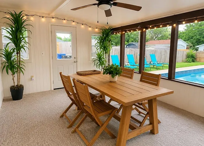 Private Heated Pool - Hot Tub - Fenced Yard Columbus